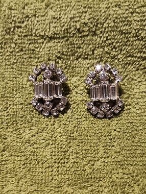 Vintage Art Deco Silver-Tone Rhinestone Cluster Clip-On Earrings